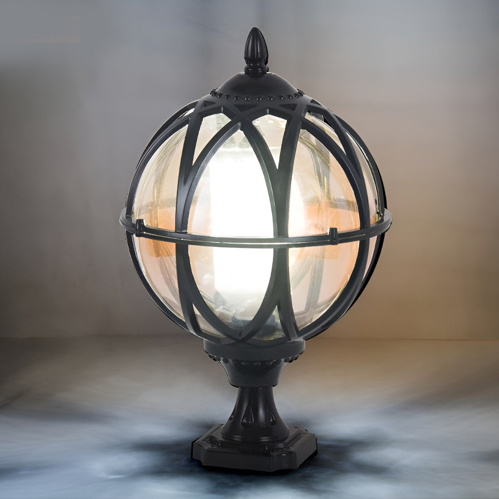 Elegant utomhusvägglampa med trafiksäker glasdesign
