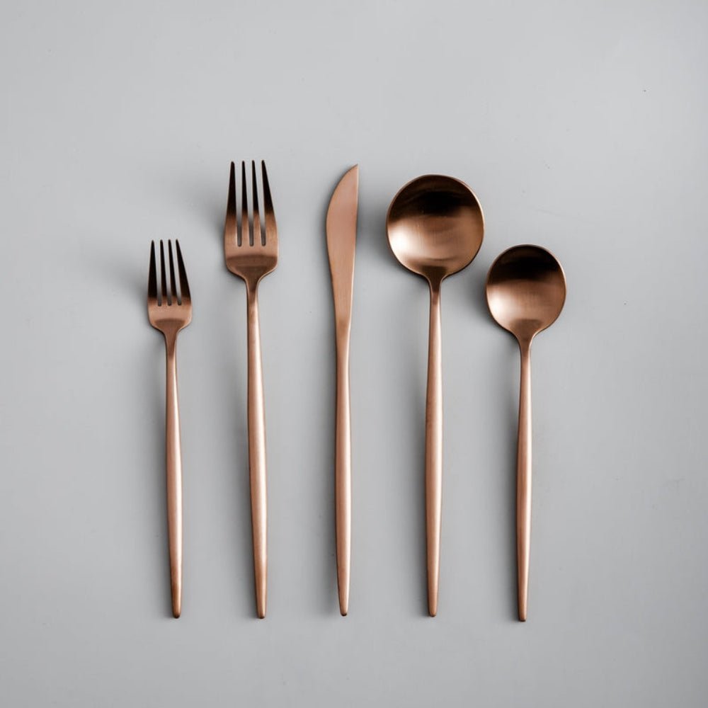 Modernt bestickset i rostfritt stål - Elegant och hållbart