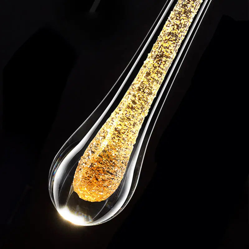 Stilren LED Vägglampa i Glas med Kristalleffekt