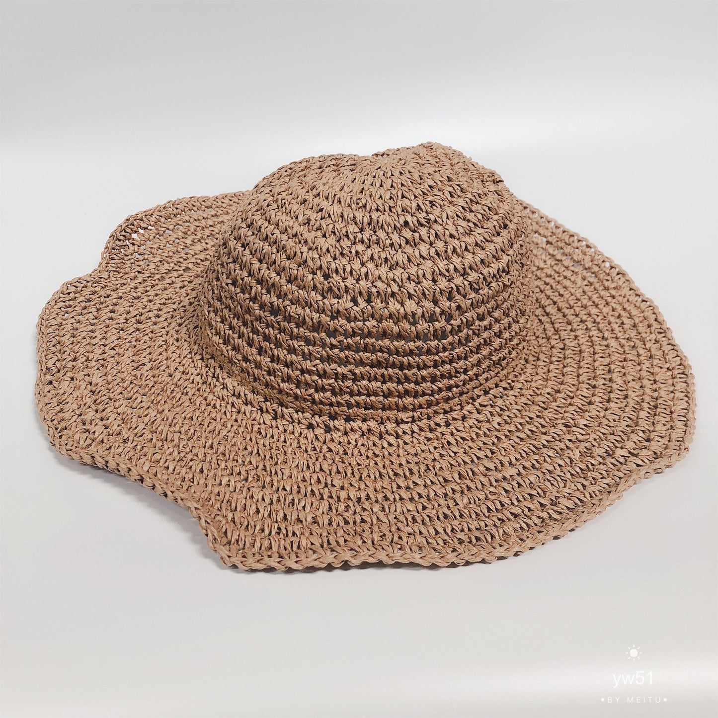 Let sommerhat til kvinder – Let og klar til ferie