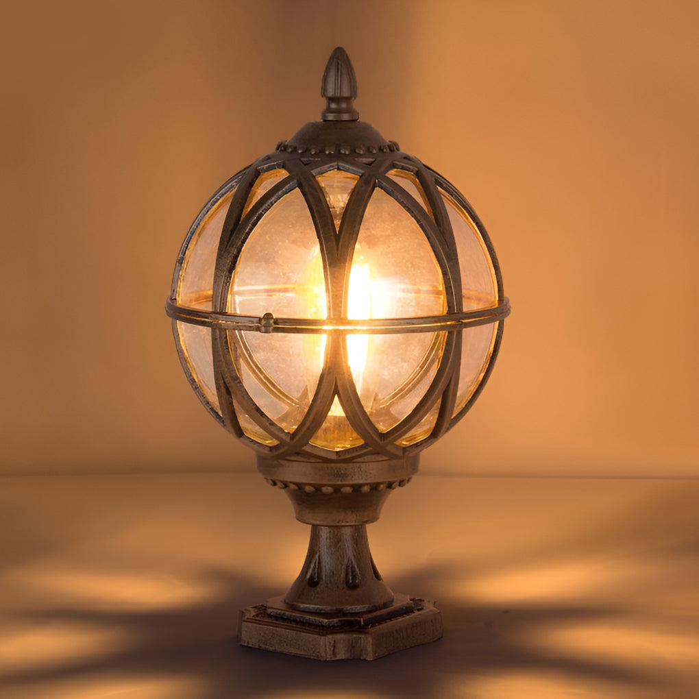 Elegant utomhusvägglampa med trafiksäker glasdesign