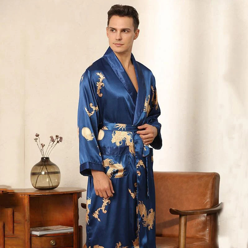 Elegant Silkekimono Sæt med Drageprint – Luksus Komfort