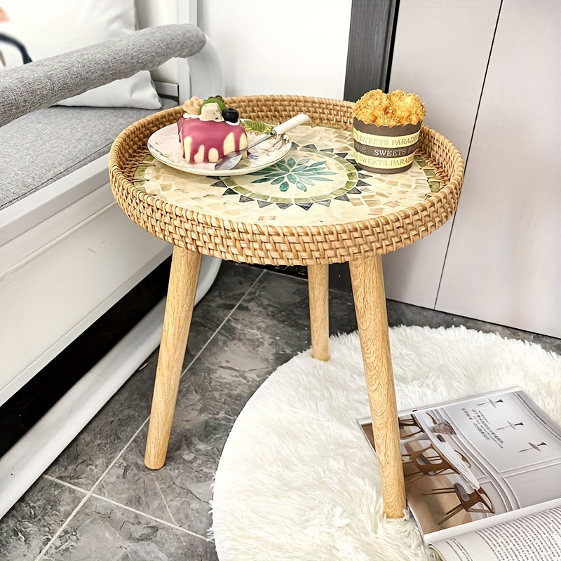 Elegant skandinaviskt sidobord i rotting - Nia