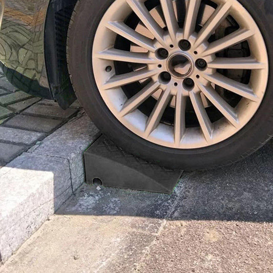 Holdbar trekantet hastighedsreduceringsbilrampe