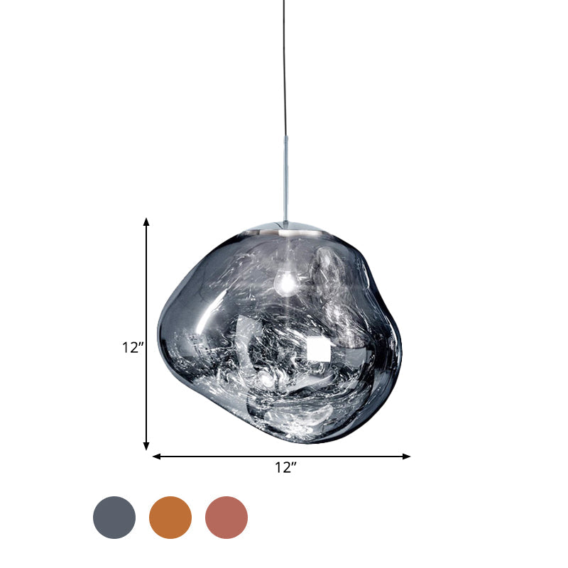 Elegant hængelampe i glas til stilfuld belysning af dit hjem