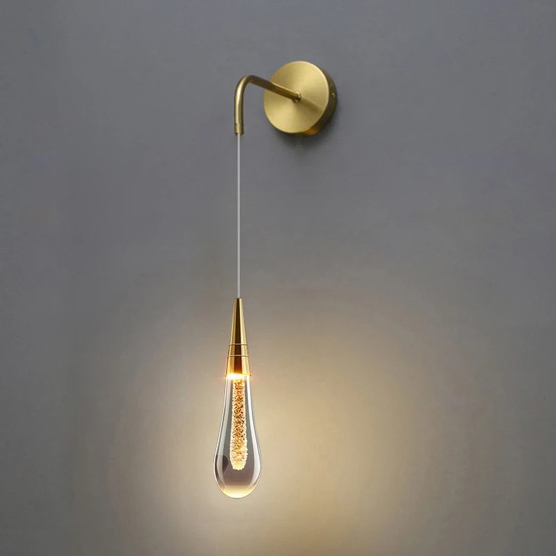 Stilren LED Vägglampa i Glas med Kristalleffekt