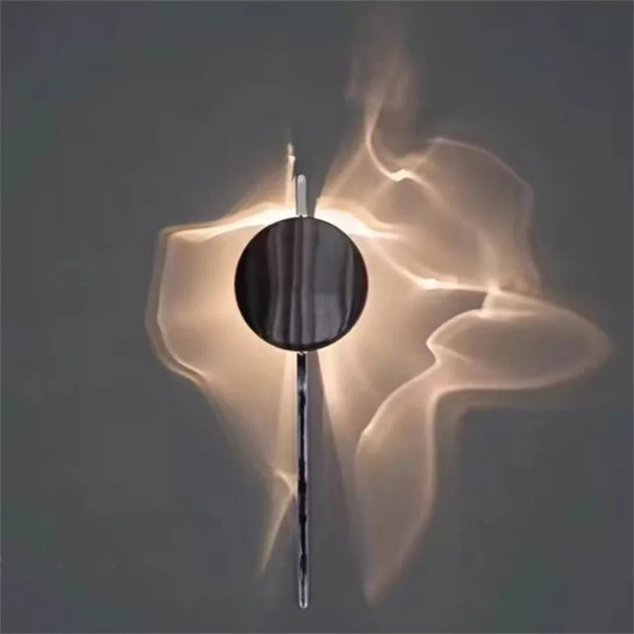 Elegant LED-vägglampa i krom – Skapar mysighet och stil