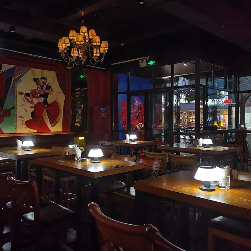 Trådløs Solcellelampe | Stilfuld LED Bordbelysning