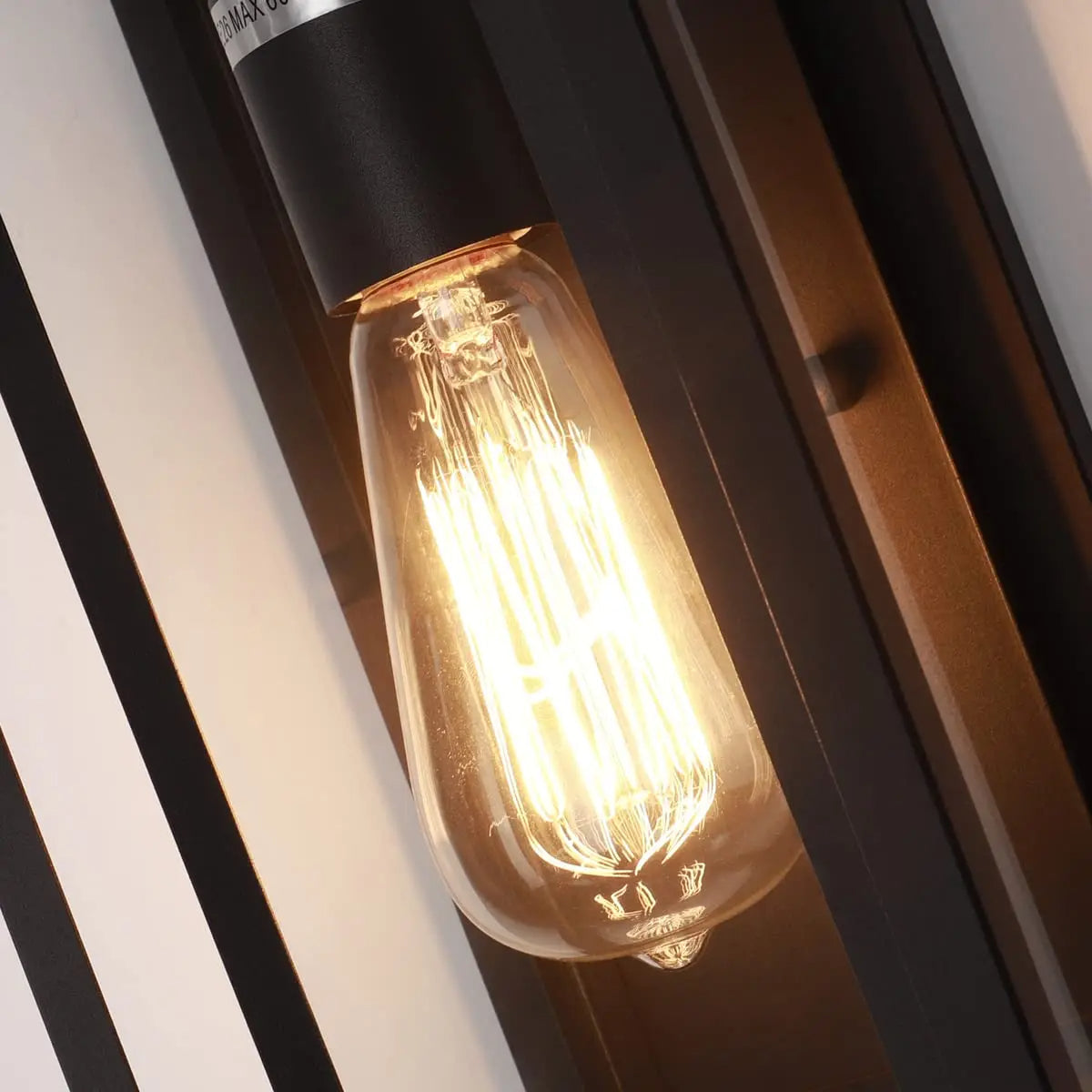 Elegant utomhusvägglampa i glas – Modern och väderbeständig