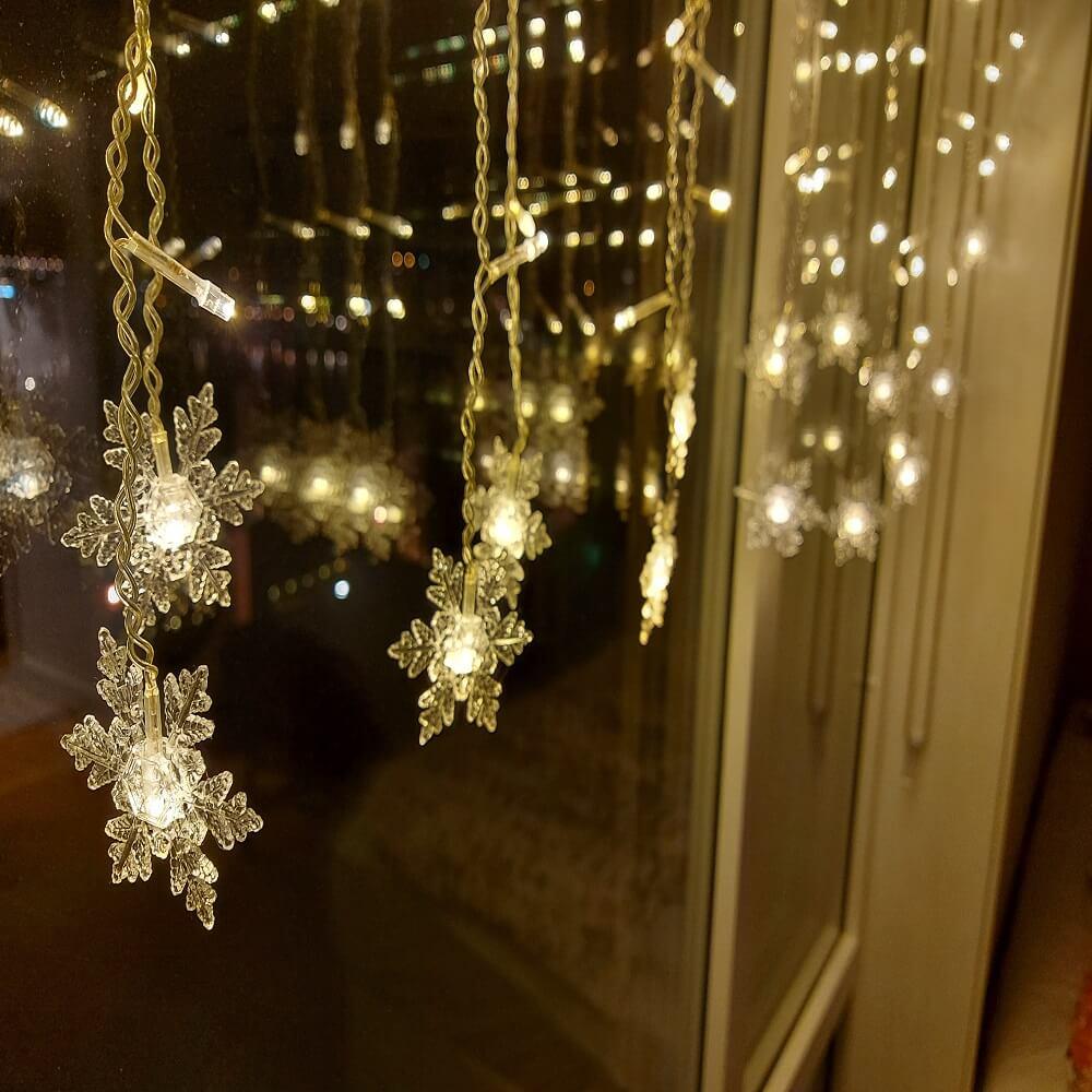 LED Ljusslinga med Snöflingor | Inomhus och Utomhus