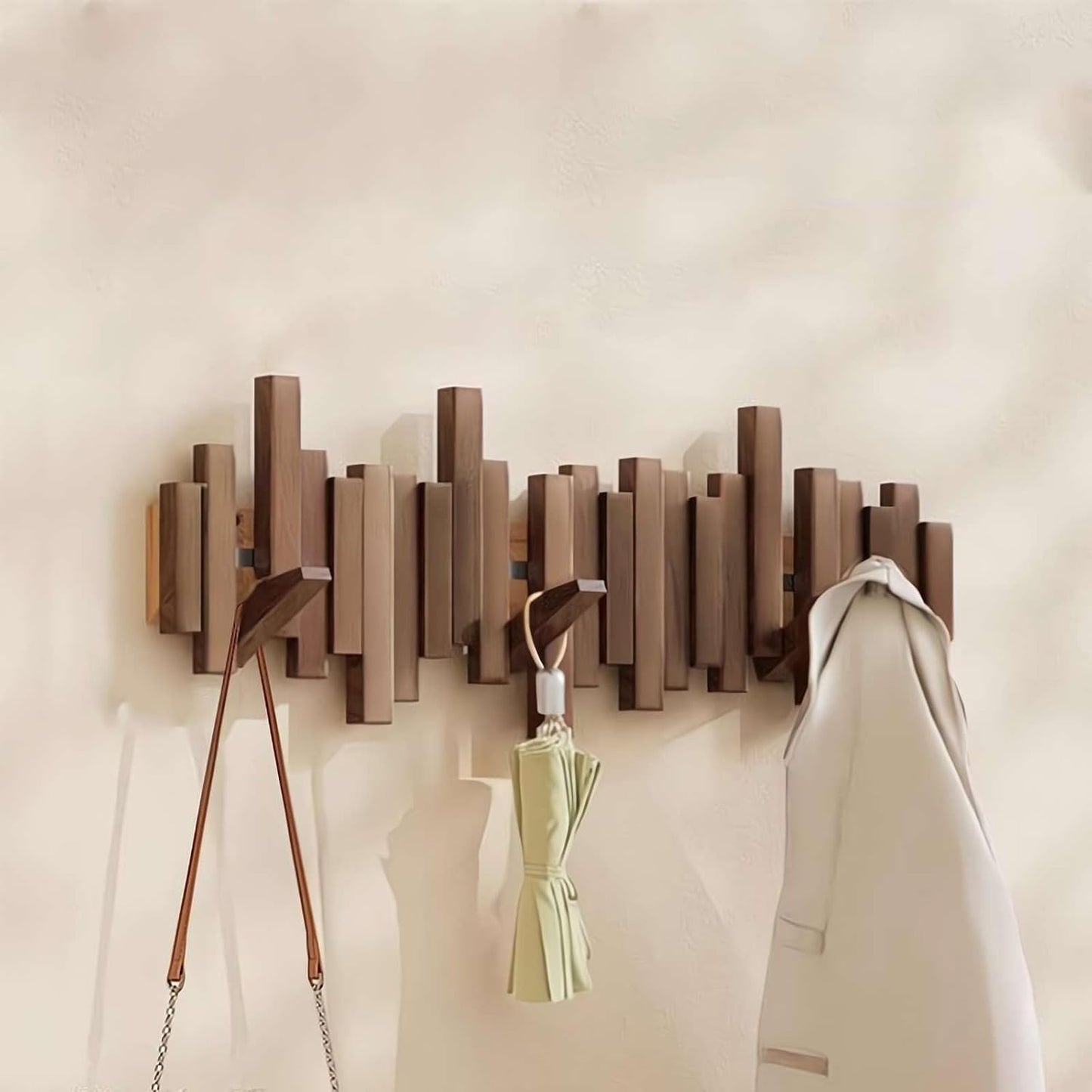 Elegant Trägarderob med Flexibla Magnethakar