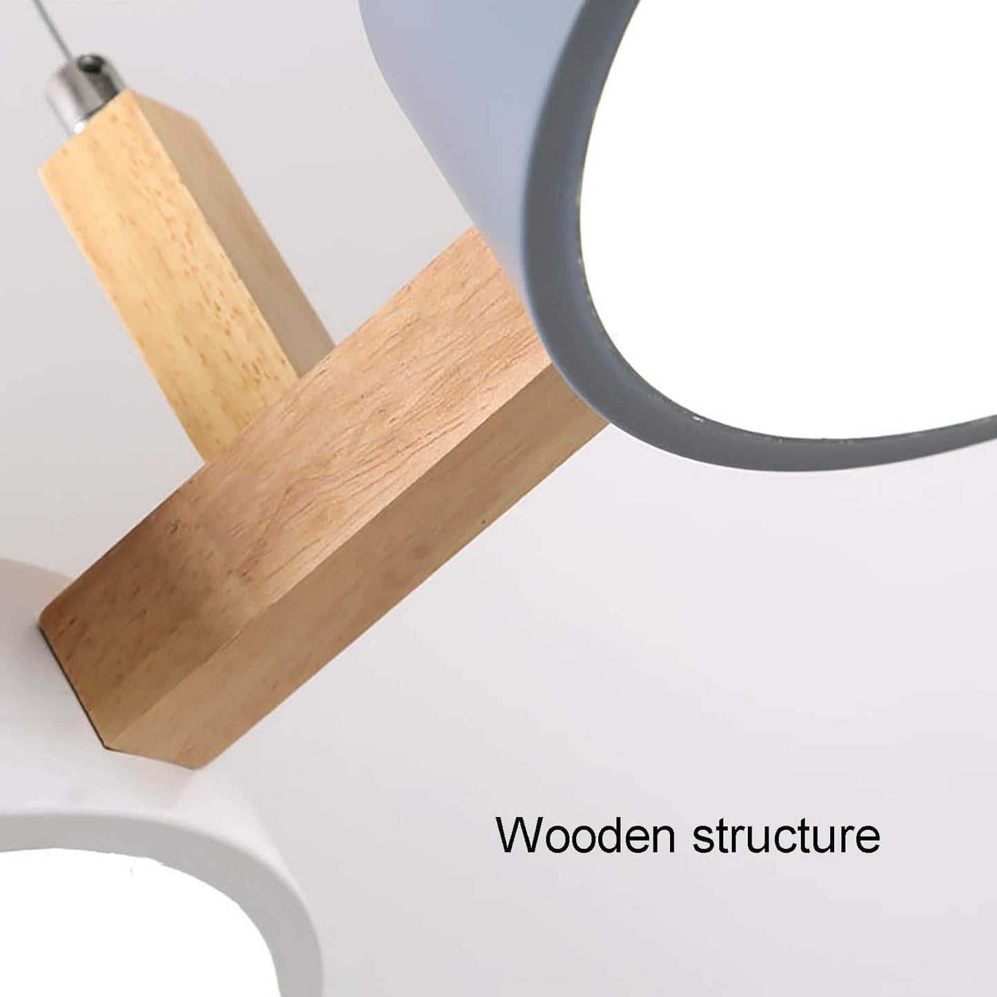 Moderne Loftslampe i Metal med Nordisk Design