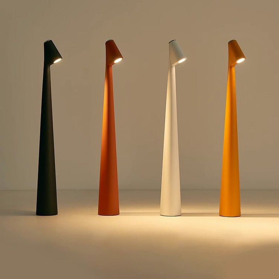 Trådløs LED Bordlampe med Touch Dæmpning og Elegant Design