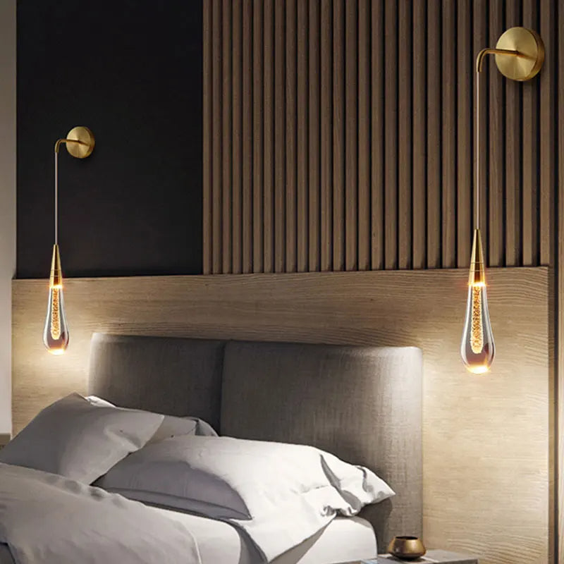 Stilren LED Vägglampa i Glas med Kristalleffekt