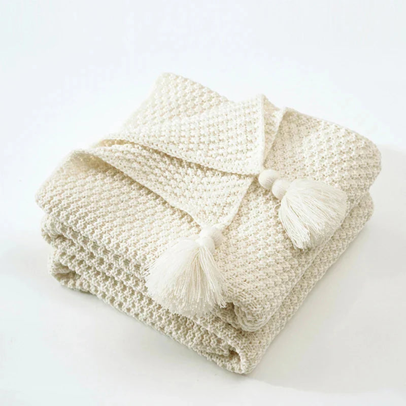 Stickad Ullfilt med Fransar - Nordic Hygge
