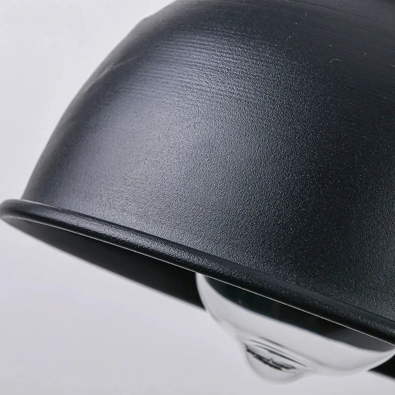 Rustik Vägglampa med Industriell Design – Perfekt för Utomhusbruk