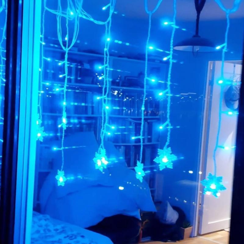 LED Ljusslinga med Snöflingor | Inomhus och Utomhus