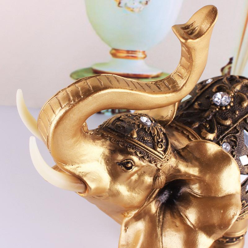 Elegant Elefantfigur i Guld