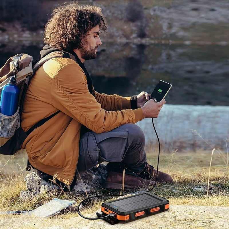Soldriven Powerbank för Outdooräventyrare