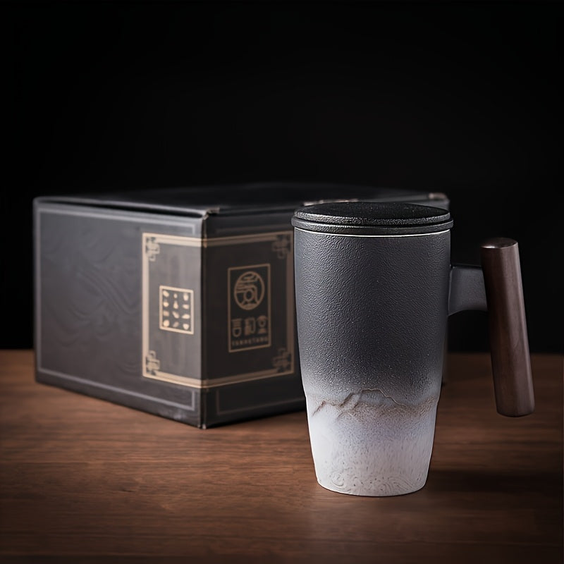 Handgjord keramisk temugg med praktisk infuser