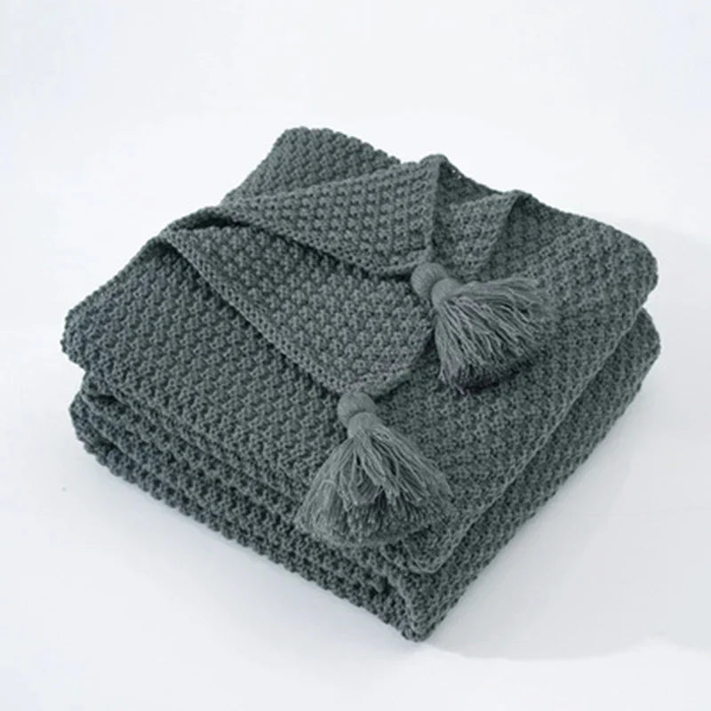 Stickad Ullfilt med Fransar - Nordic Hygge