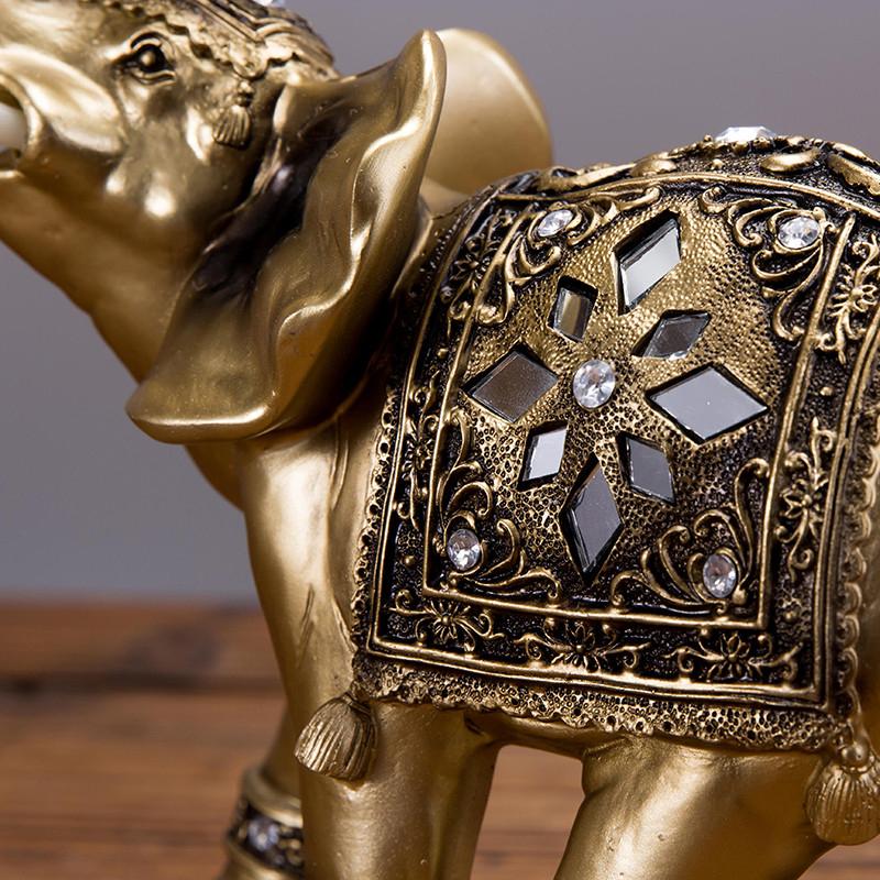Elegant Elefantfigur i Guld