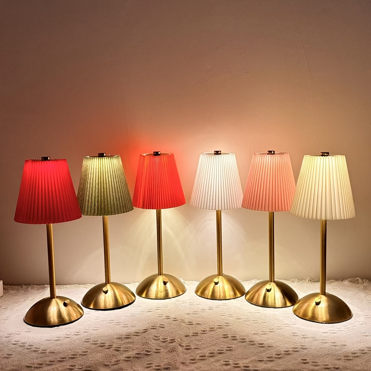 Stilfuld LED Bordlampe med Berøringskontrol & Genopladning