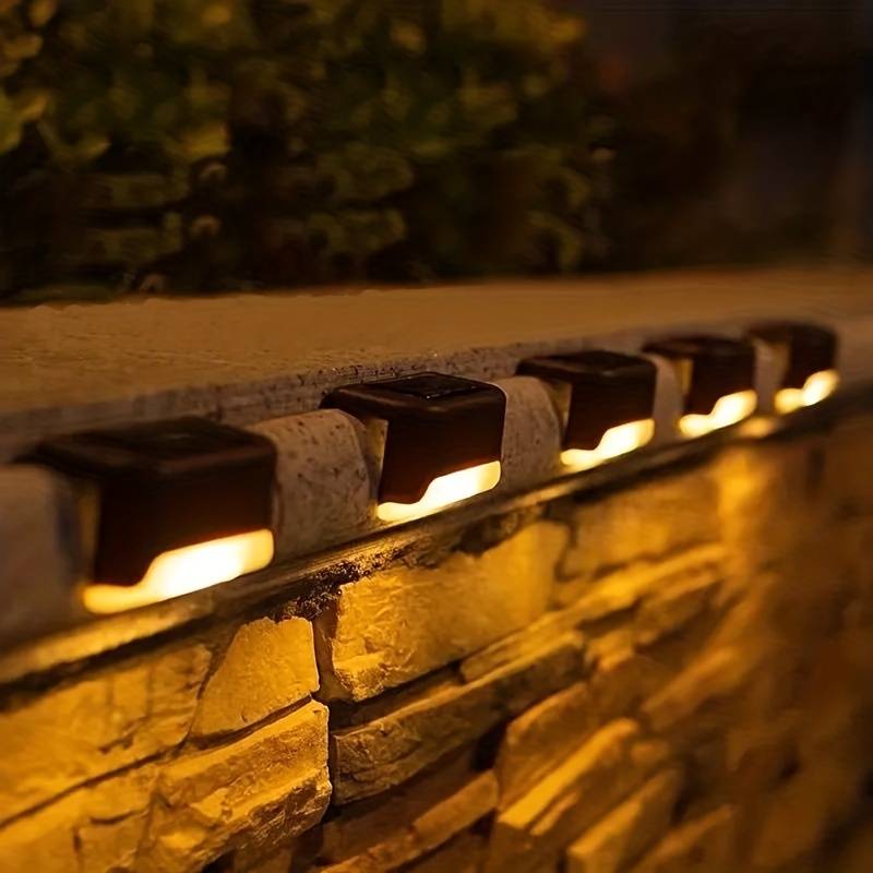 Solcelle LED Væglampe til Haven – Energibesparende Belysning