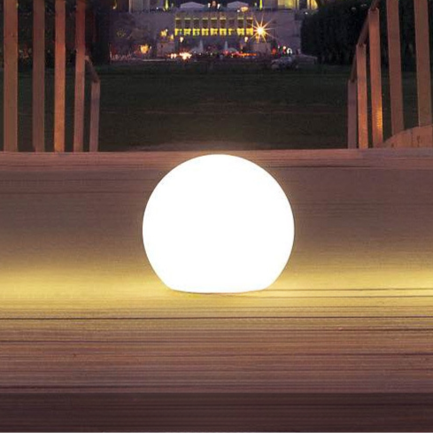 Elegant solcelle kuglelampe til haven – stemningsfuld LED-lys
