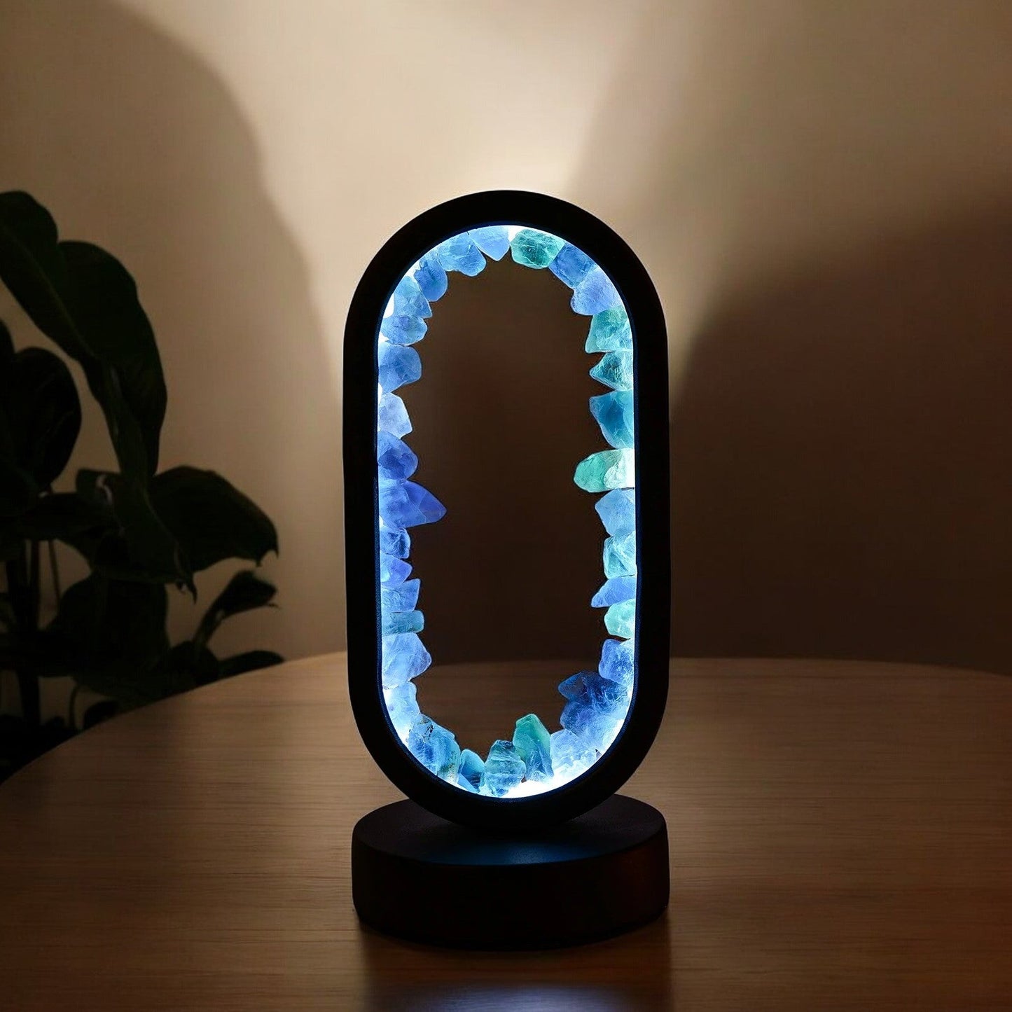 Elegant lampa med lysmask och avslappnande design