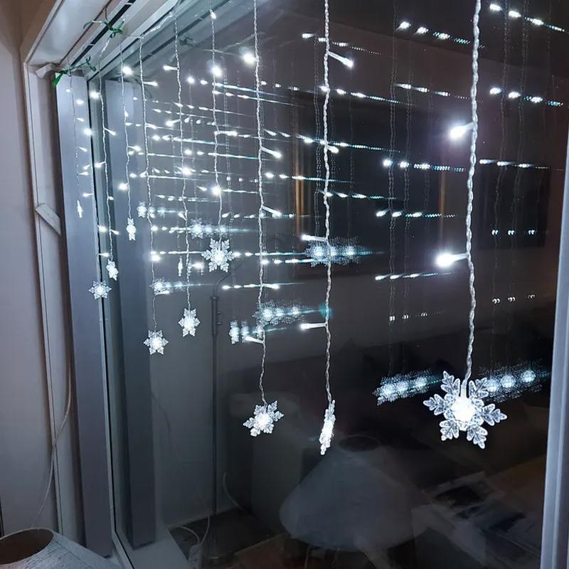 LED Ljusslinga med Snöflingor | Inomhus och Utomhus