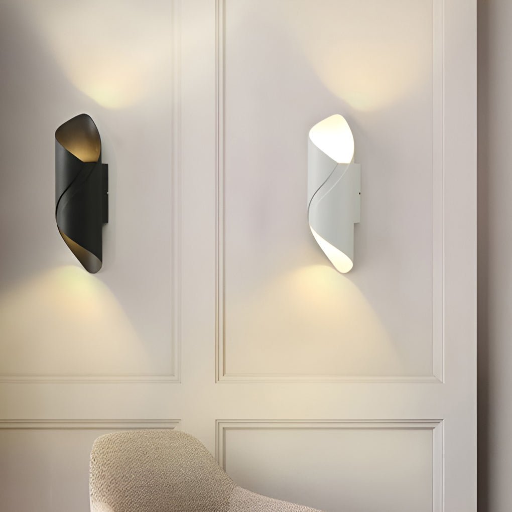 Modern vägglampa i rostfritt aluminium med IP66
