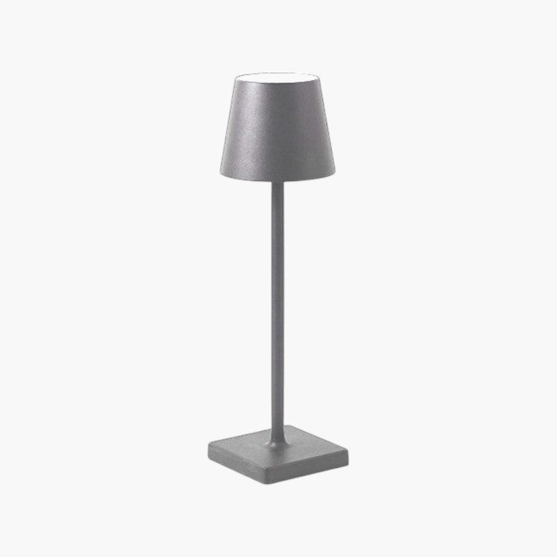 Bärbar LED-ficklampa – Kraftfull 130 Lumen & Väderresistent