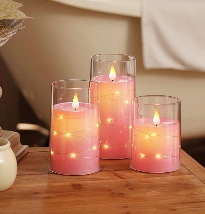 Flamlösa LED-ljus med realistisk flammeffekt