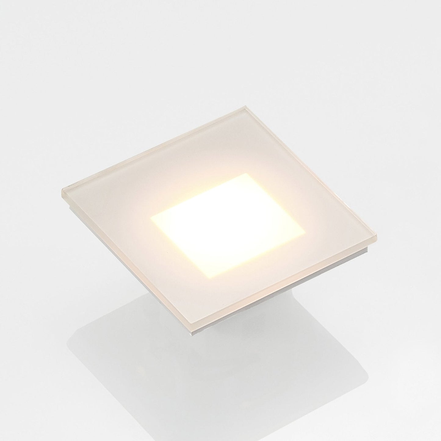 Elegant LED Væglampe i Hvid til Moderne Indretning