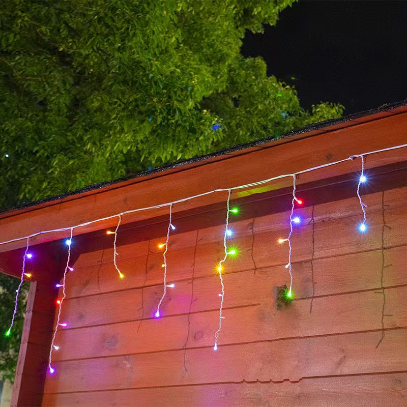 Lysende Vinterlys - 50 m LED Lyskæde med Kaskadeffekt