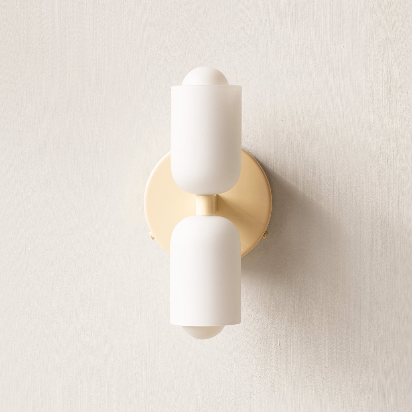 Modern LED-vägglampa i akryl med justerbar belysning