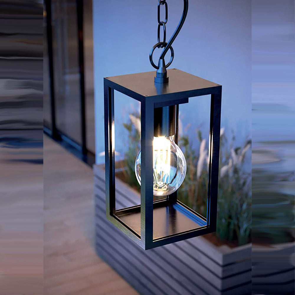 Svart aluminium taklampa i svart