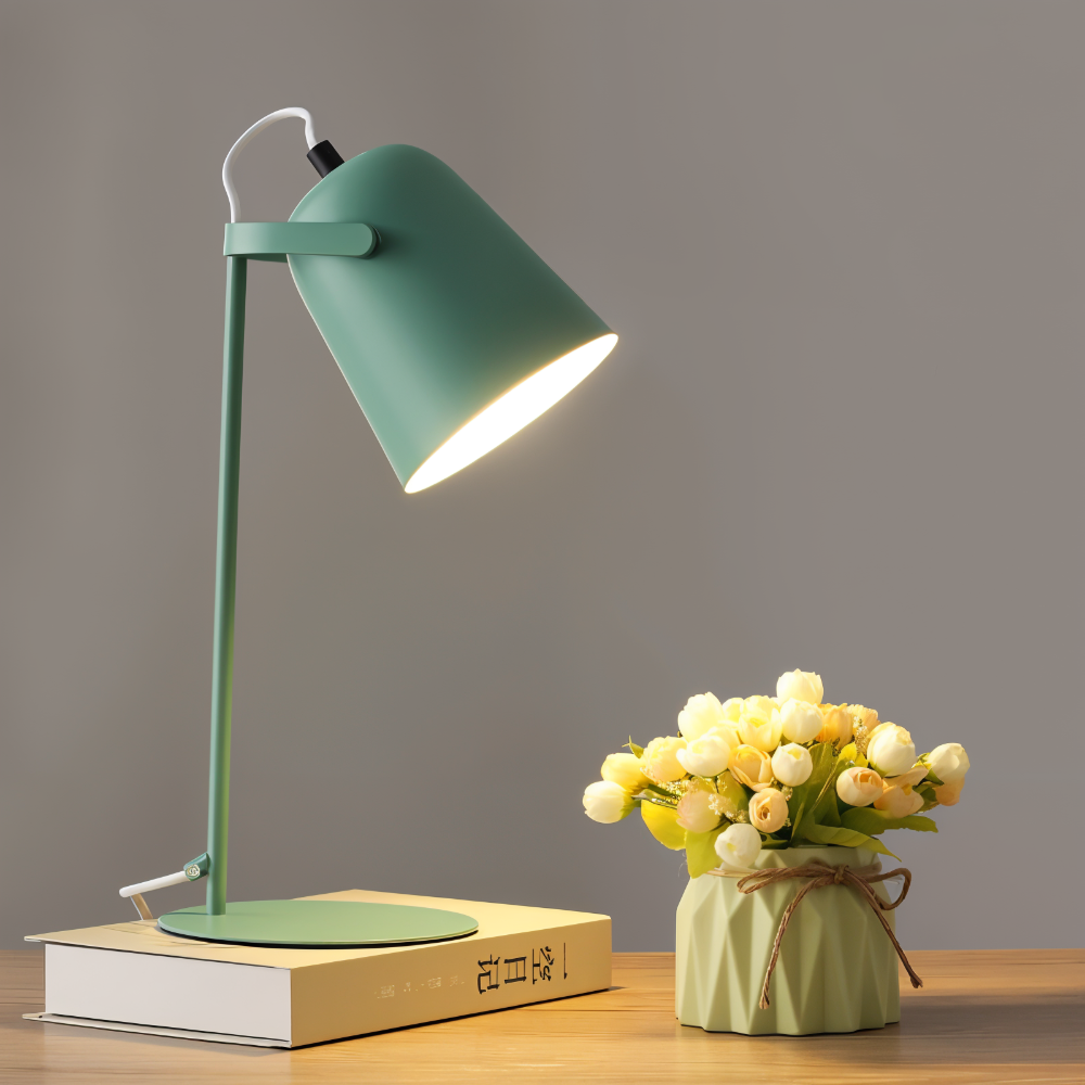Roterande bordslampa med modern design – ögonvänlig belysningslösning