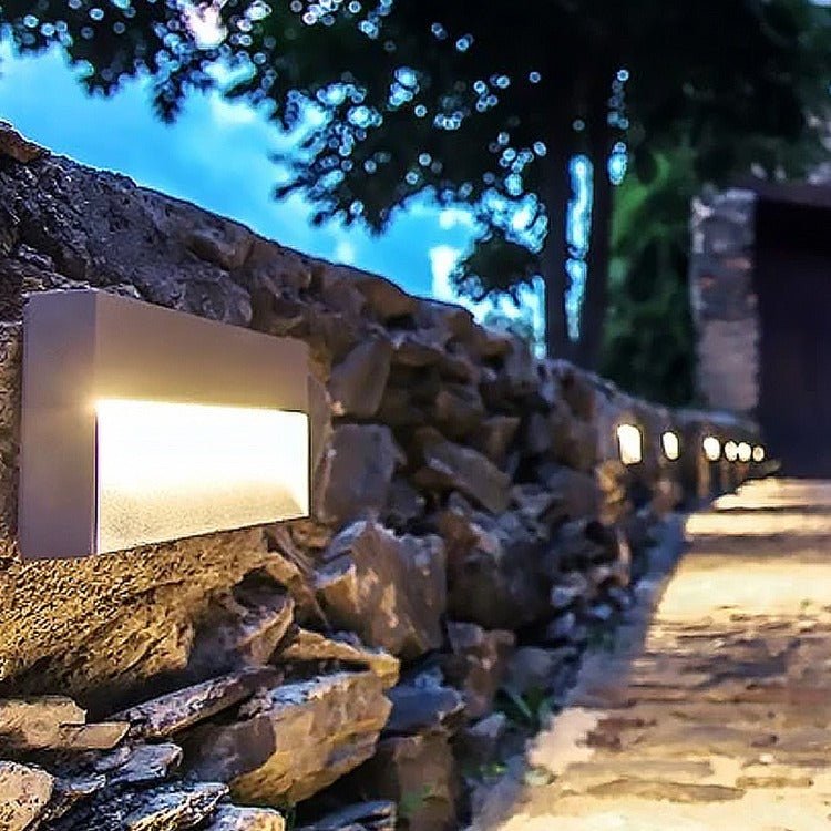 Kvadratisk Utomhus LED-Vägglampa - Slitstark & Energioptimerad