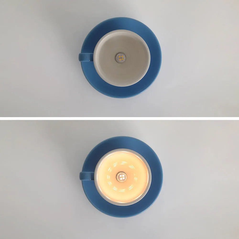 Moderne loftslampe i keramik med unik kopform til soveværelse