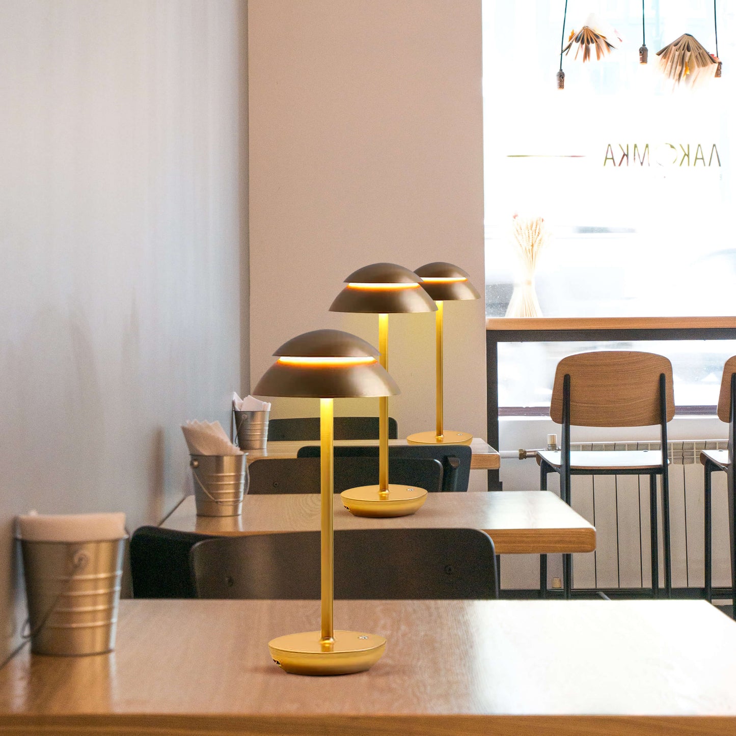 Trådløs Bordlampe med Genopladeligt Batteri til Alle Miljøer