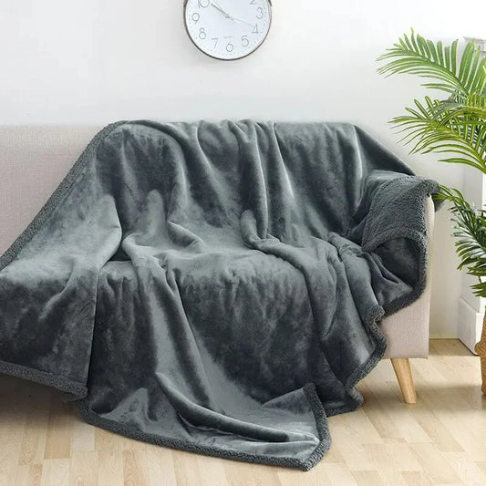 Flanell Djurpläd för Soffa – Komfort & Skydd