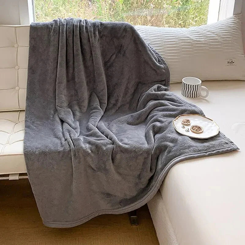 Flanell Djurpläd för Soffa – Komfort & Skydd
