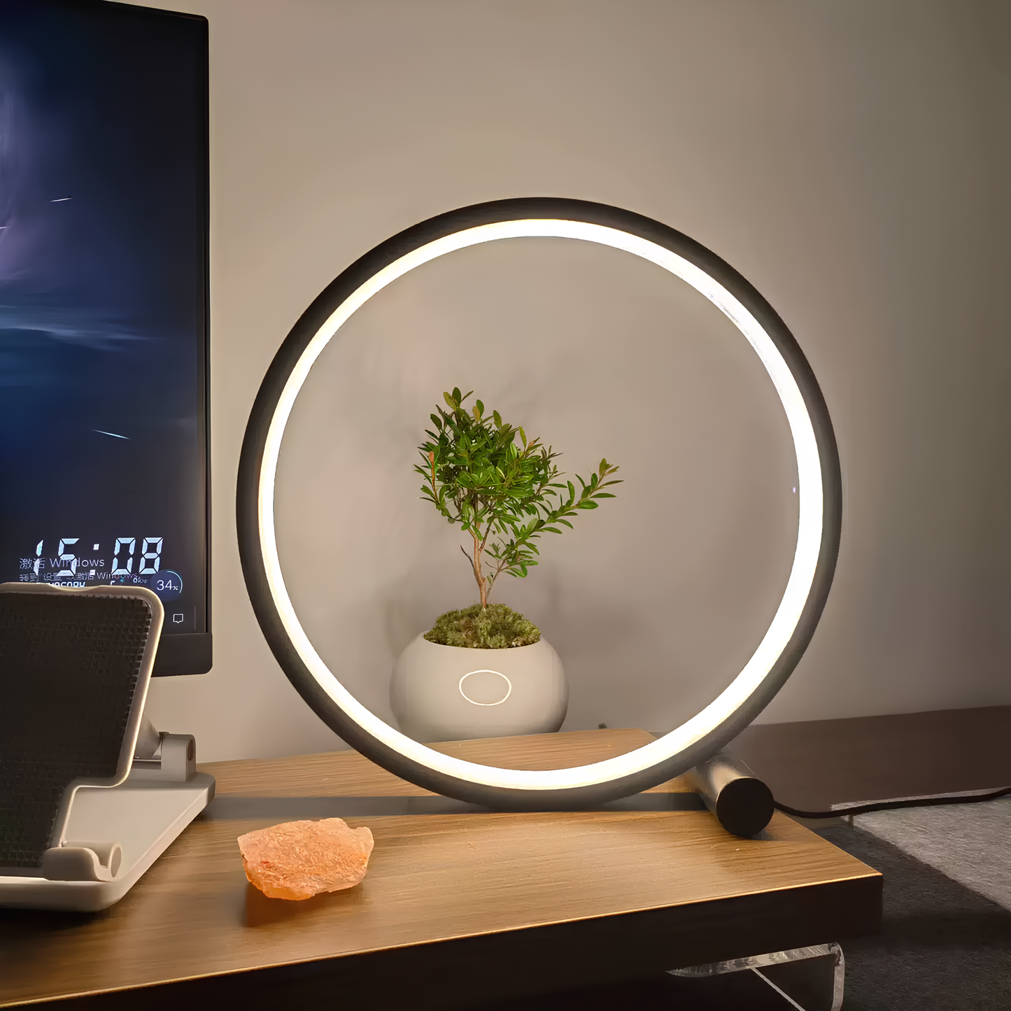 Moderne LED Natlampe med Justerbar Lysstyrke og Ringdesign
