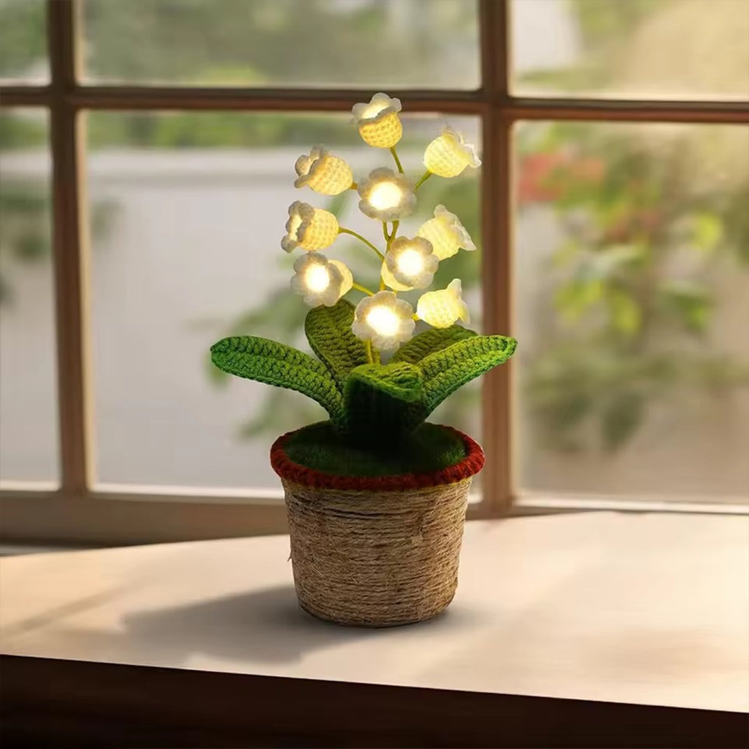 Dekorativ LED-nattlampa med virkade blommor – Lily Bloom bordslampa med varmvitt ljus för inomhusbruk
