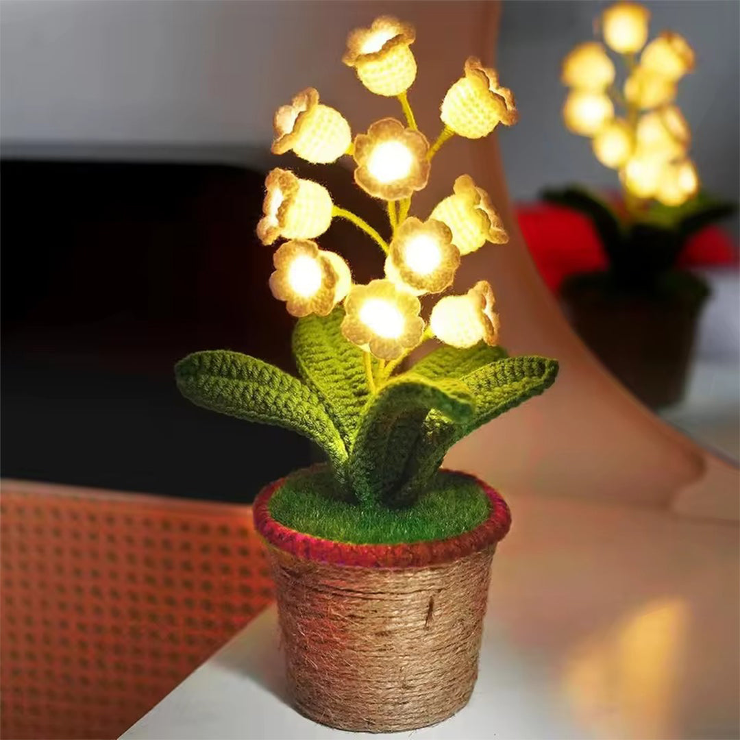 Dekorativ LED-nattlampa med virkade blommor – Lily Bloom bordslampa med varmvitt ljus för inomhusbruk