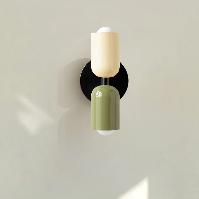 Elegant vintage vägglampa med dubbla ljus till det moderna hemmet