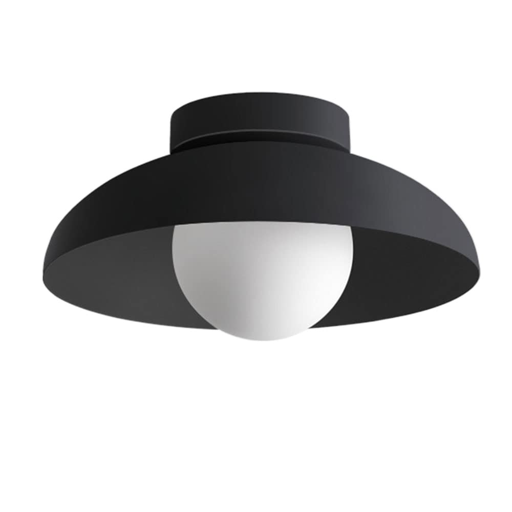Moderne loftlampe med hvid kuppel til stilfuld belysning