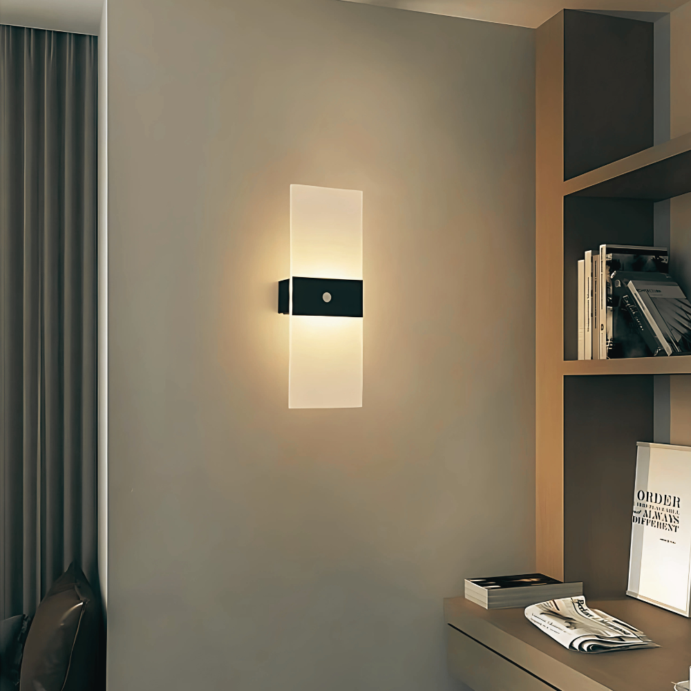 Trådløs LED Væglampe med Sensor – Moderne og Fleksibel Belysning